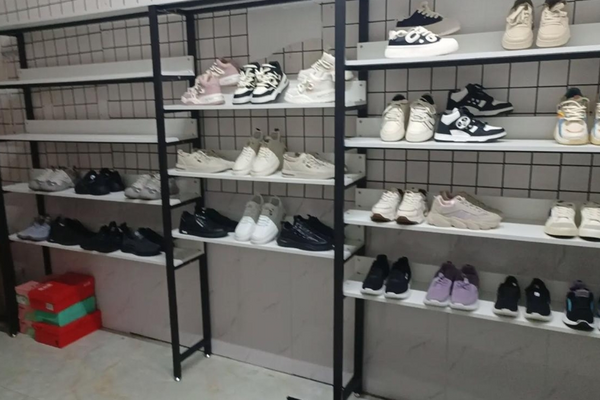 折扣鞋店加盟