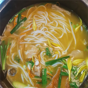 云明過(guò)橋米線