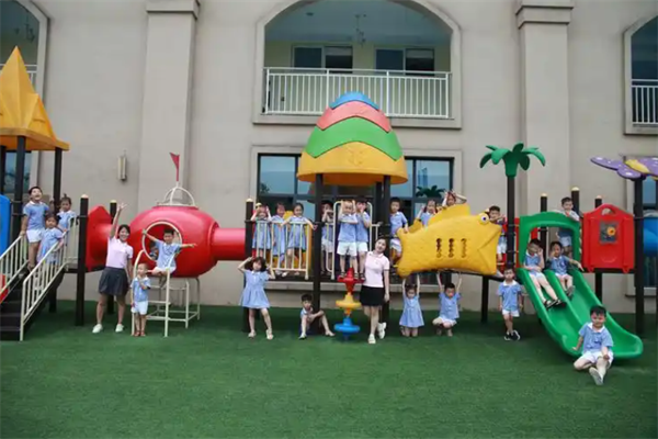 领世双语幼儿园加盟