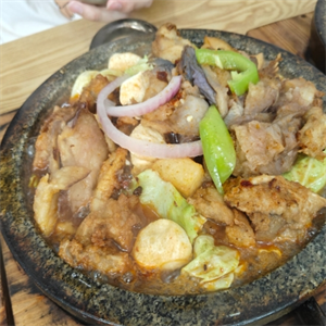 石鍋蓋飯