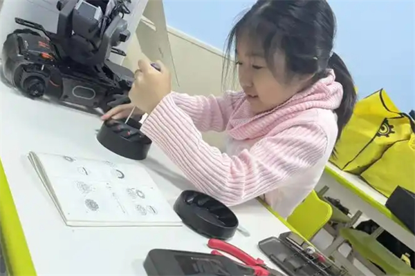 乐编宝少儿编程加盟