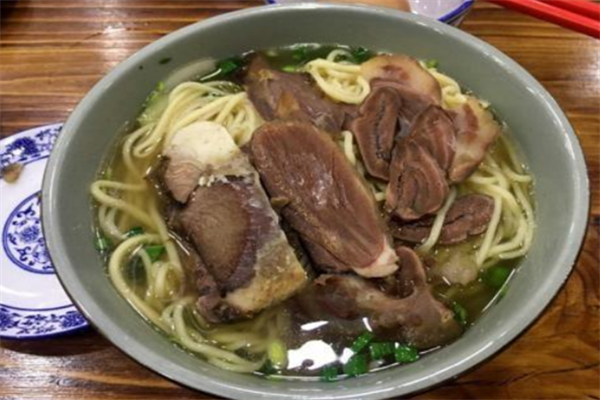 百夺牛肉面加盟