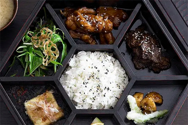 老乡饭店加盟