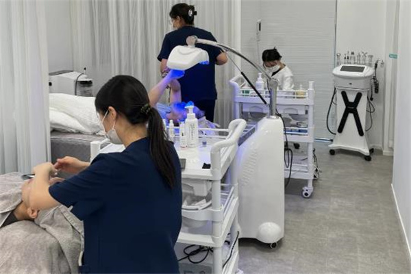 路易淡斑加盟