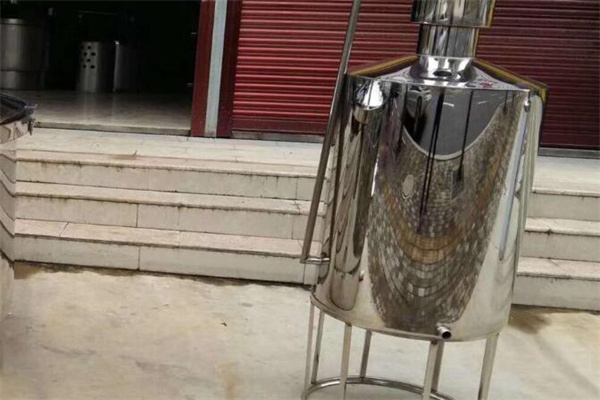 荞稞酿酒设备加盟
