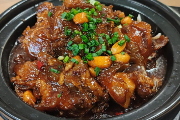 骨语骨煲加盟