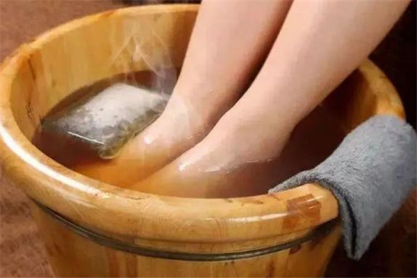 健康泡脚养生馆加盟