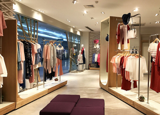 开女装店
