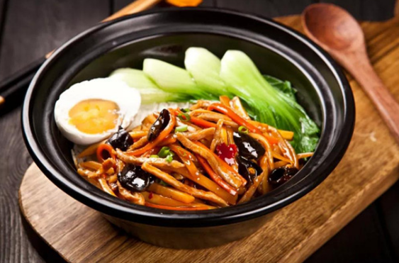 煲仔饭