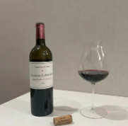 安吉丽娜红酒