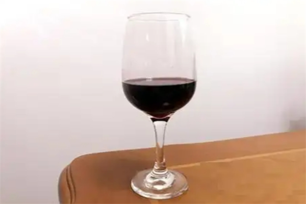 巴斯特红酒加盟
