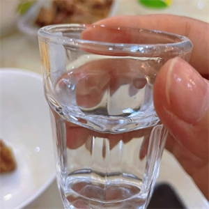 春宫玉露酒