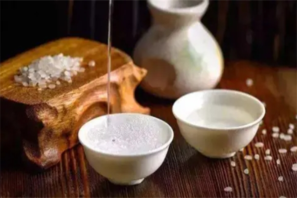 大興酒業(yè)加盟