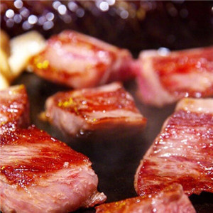 牛不二烤肉