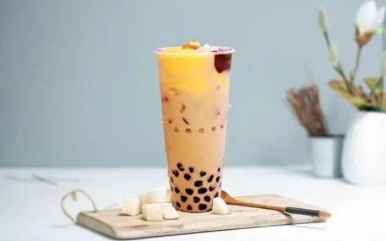 8分甜奶茶店