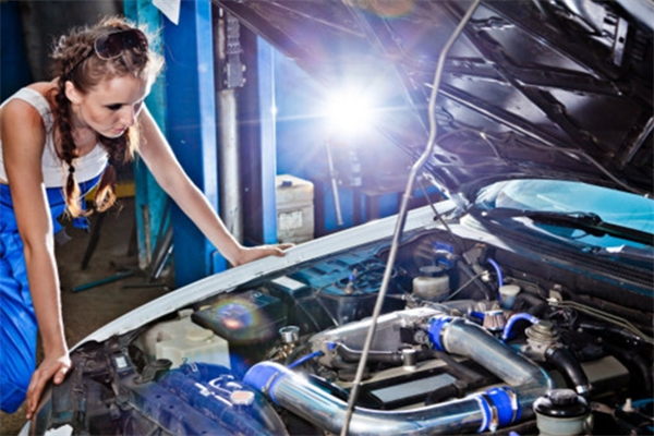 金扳手汽修加盟