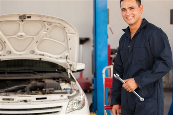 金扳手汽修加盟