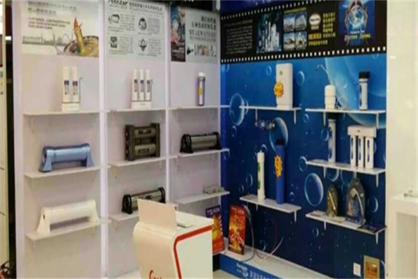 瞬洁净水器加盟