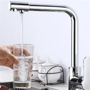 亚德龙净水器