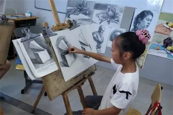 海貍七色花國際少兒美校加盟 海貍七色花國際少兒美校加盟