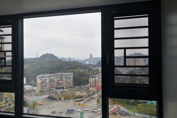 鐵成門業(yè)加盟