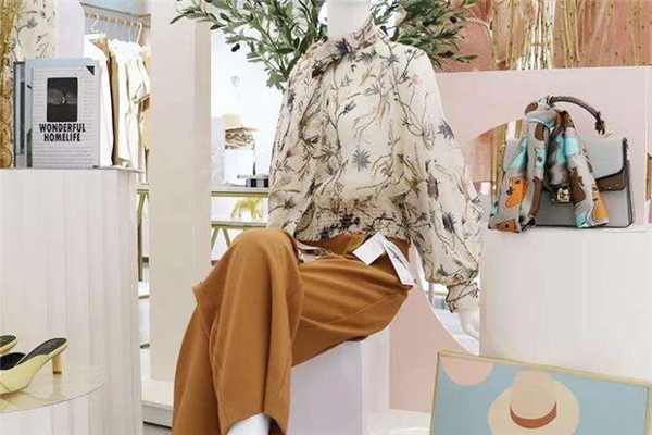 雪莱尔服饰加盟