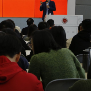 正奇商学院