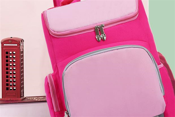 德尔沃皮具加盟 德尔沃皮具加盟