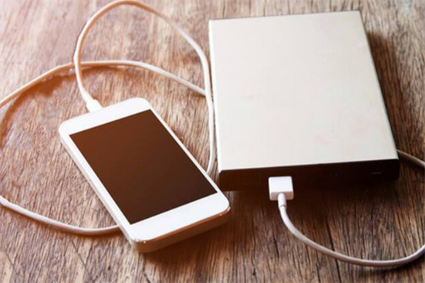 終結者充電寶加盟