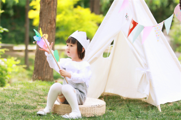 米兰宝贝儿童摄影加盟