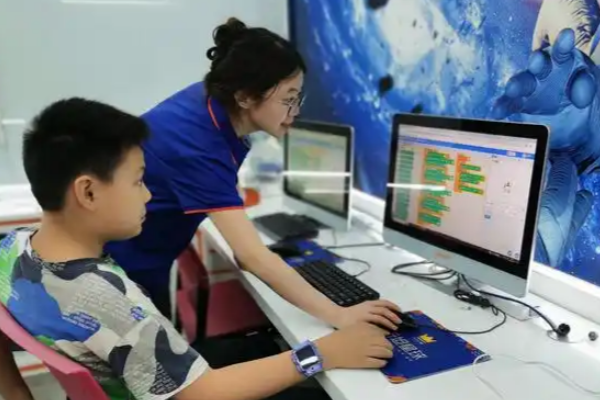 圖靈少兒編程加盟