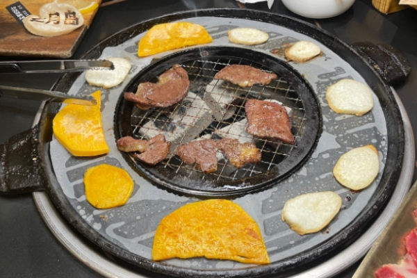 仁月岛烤肉加盟