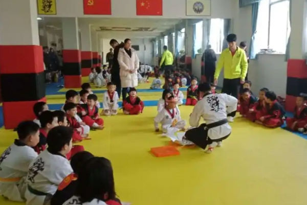 宏英跆拳道加盟 宏英跆拳道加盟