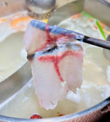 涮魚片火鍋