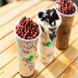 小马春丽奶茶