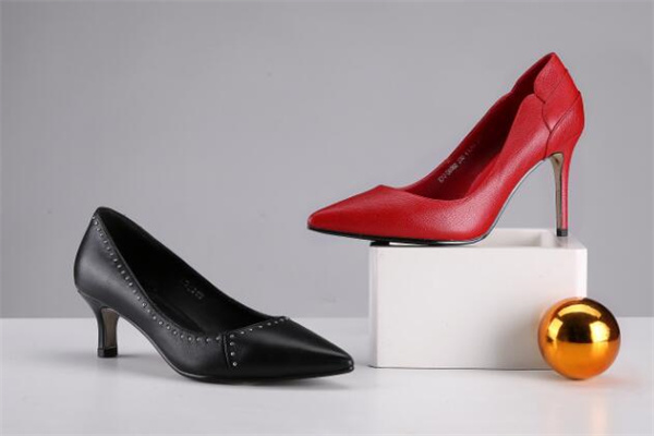 他她相约加盟 他她相约加盟