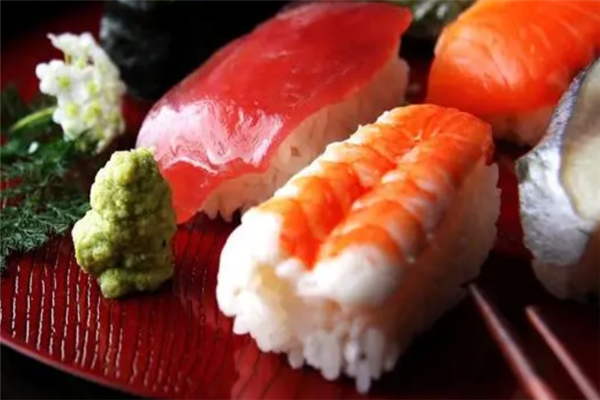 诚日本料理加盟