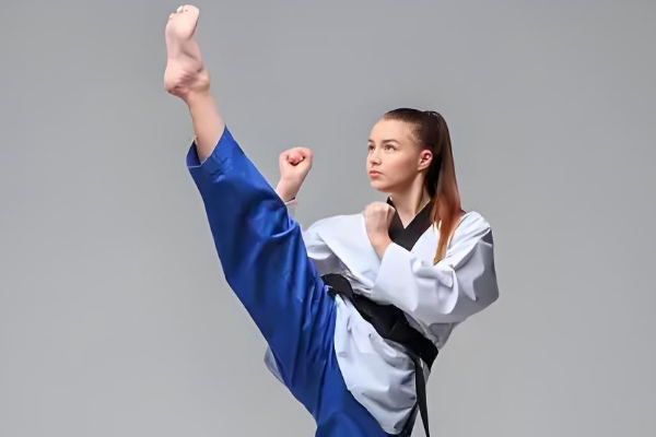 龍威武道館加盟