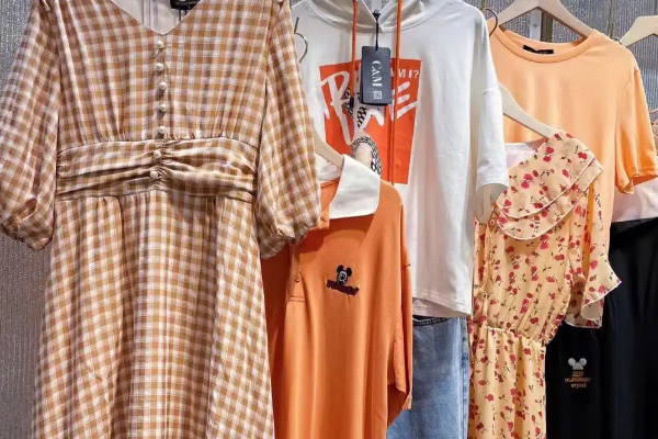 秋艳服饰加盟