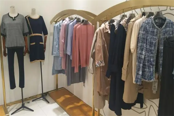 也色服裝加盟