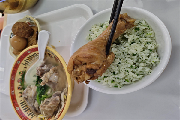 咸肉饭菜骨头汤加盟
