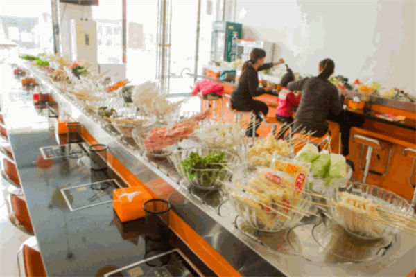 港式旋轉(zhuǎn)小火鍋加盟 港式旋轉(zhuǎn)小火鍋加盟