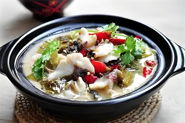 小杨酸菜鱼加盟