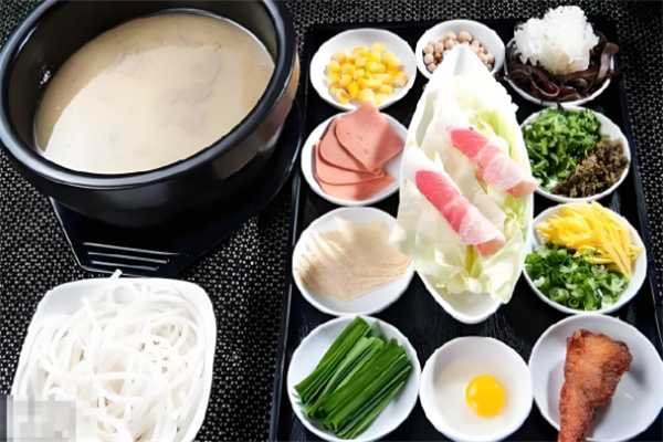 龍香閣過橋米線加盟