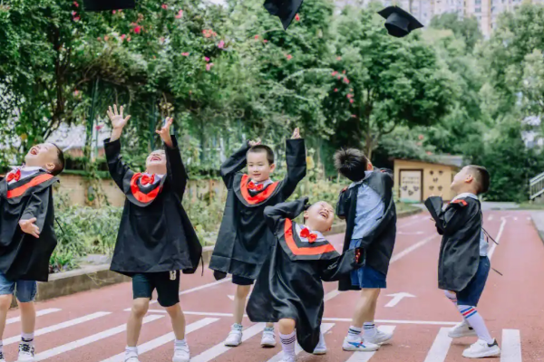 山清水秀幼兒園加盟