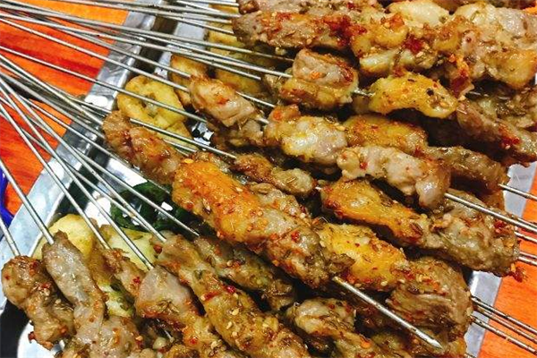 西头日式烤肉加盟