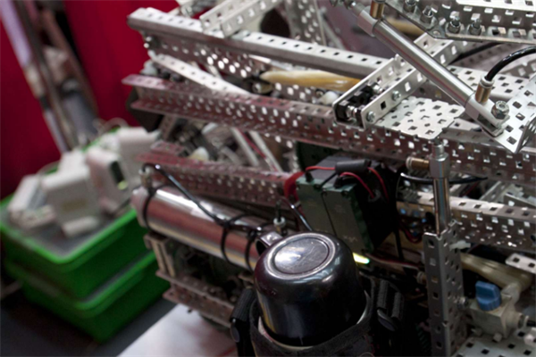 戴西機器人加盟