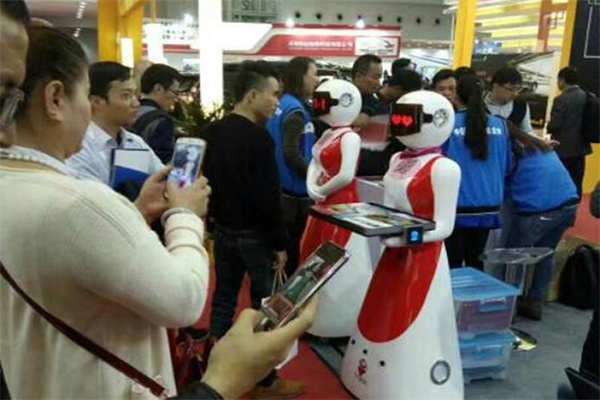 戴西機器人加盟