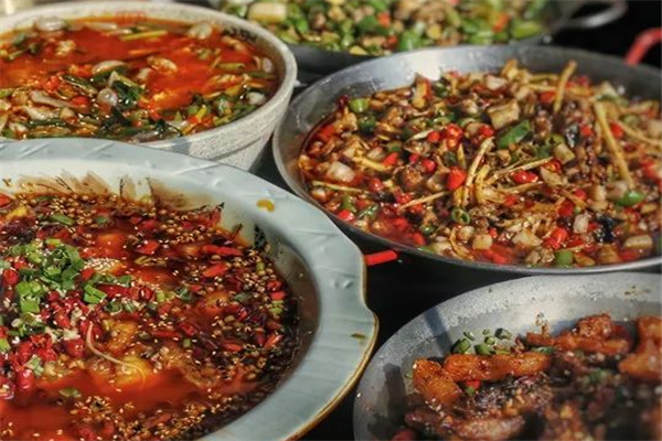 不相离融合盐帮菜加盟