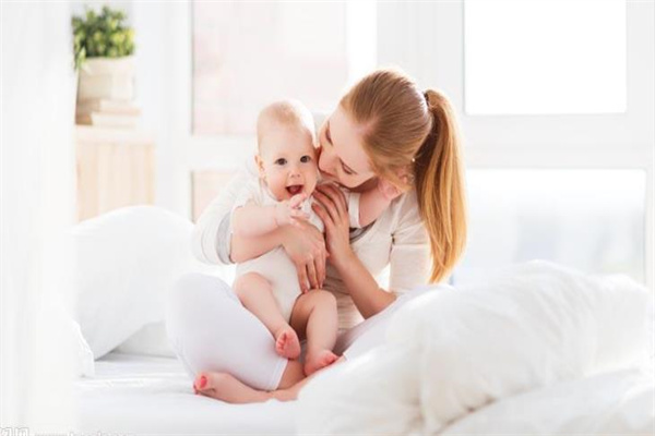 華英母嬰店加盟